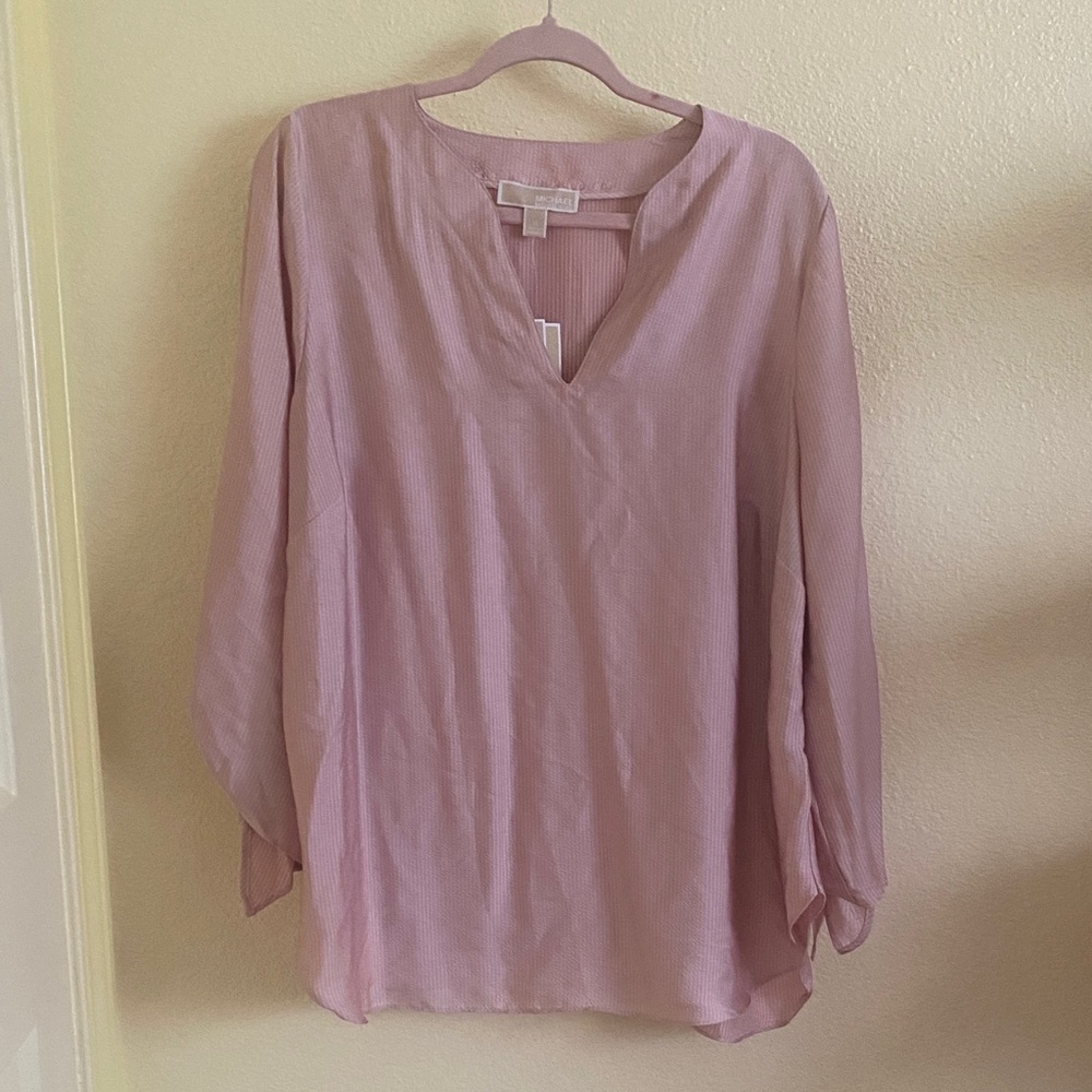 NWT Michael Kors Elegant Rosewater V-Neck Blouse, Size 1X